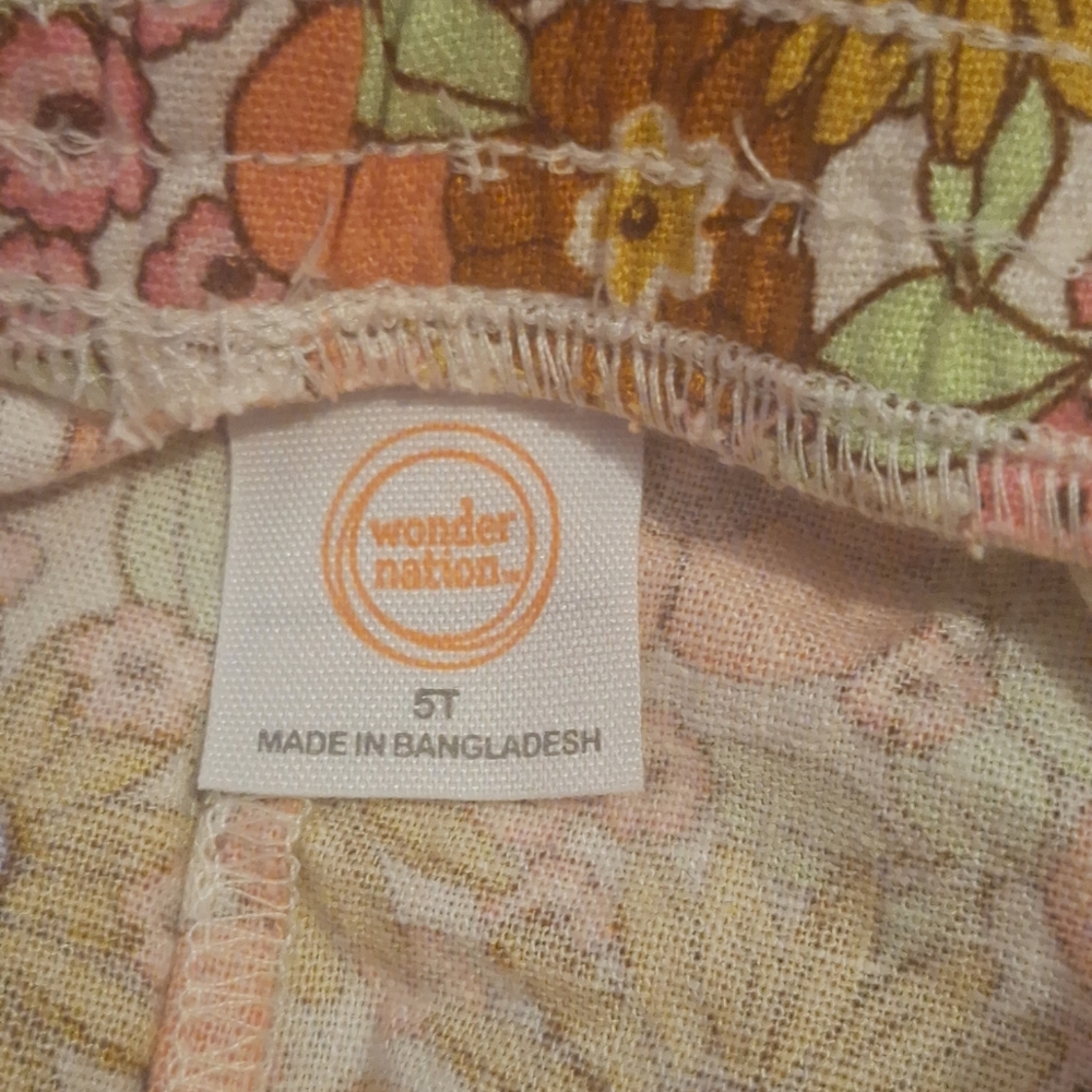 Toddler Girls’ Elevated Shirt and Shorts Set from Wonder Nation NWT 5T - Picture 3 of 8